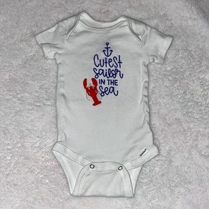 Short sleeve onesie